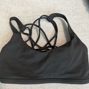 Lululemon Free to be bra size 2
